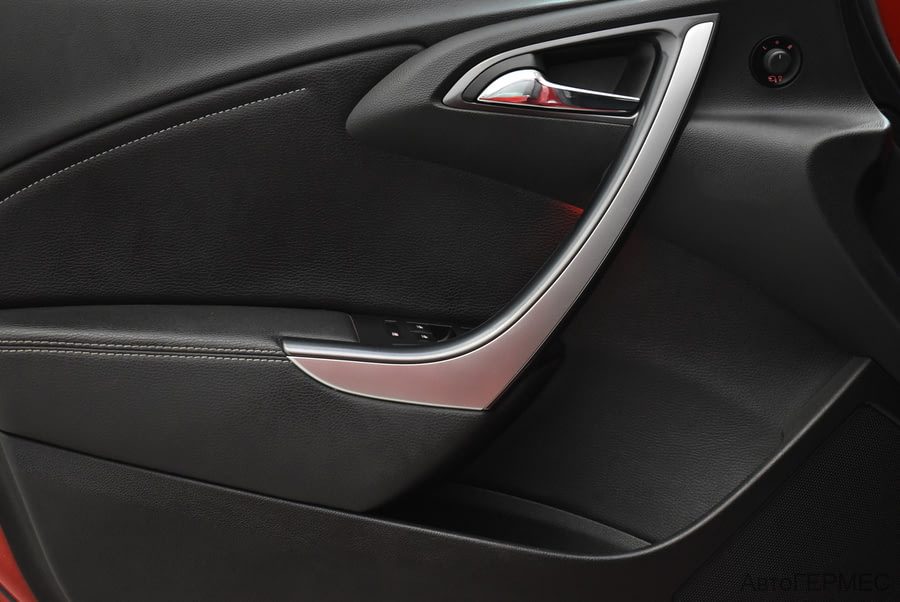 Фото Opel Astra J Рестайлинг с пробегом | №10