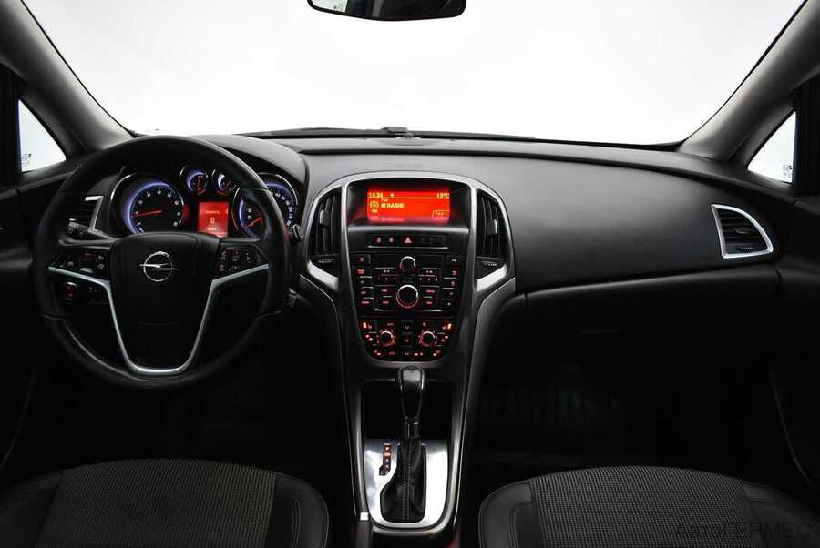 Фото Opel Astra J Рестайлинг с пробегом | №5