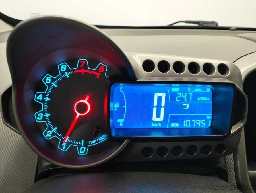 Фото Chevrolet Aveo II с пробегом | №6 Фото Chevrolet Aveo II с пробегом | №6