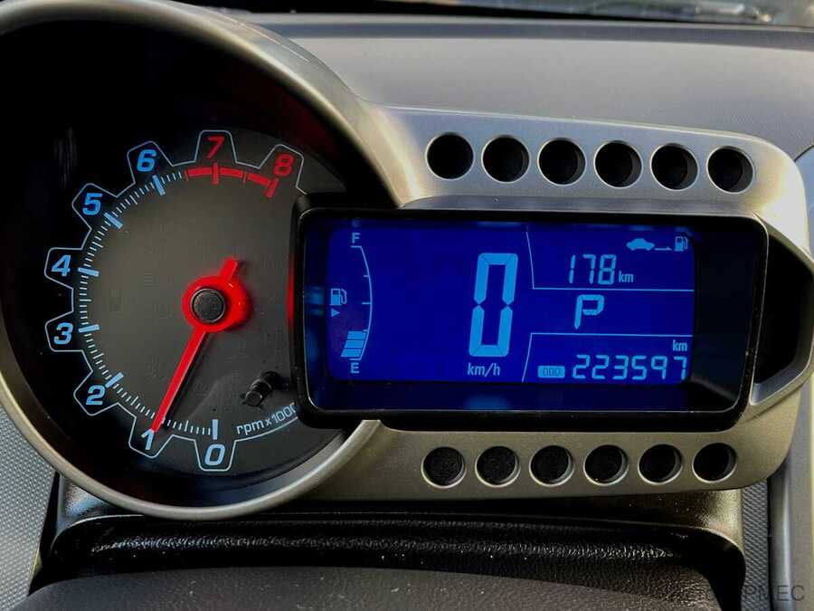 Фото Chevrolet Aveo II с пробегом | №6 Фото Chevrolet Aveo II с пробегом | №6