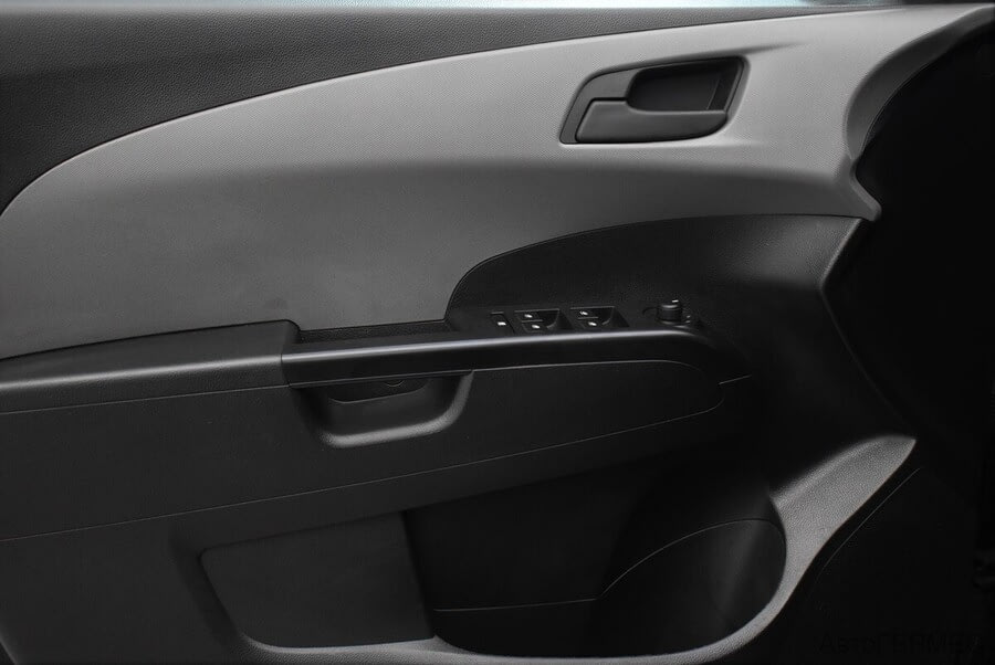 Фото Chevrolet Aveo II с пробегом | №9