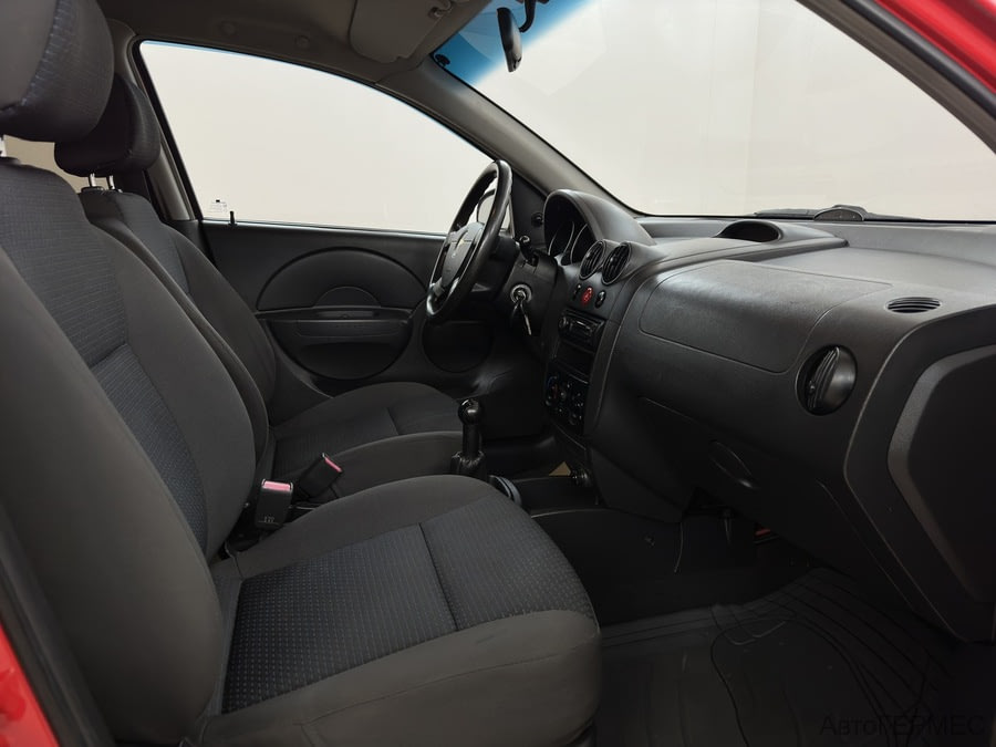 Фото Chevrolet Aveo I с пробегом | №9