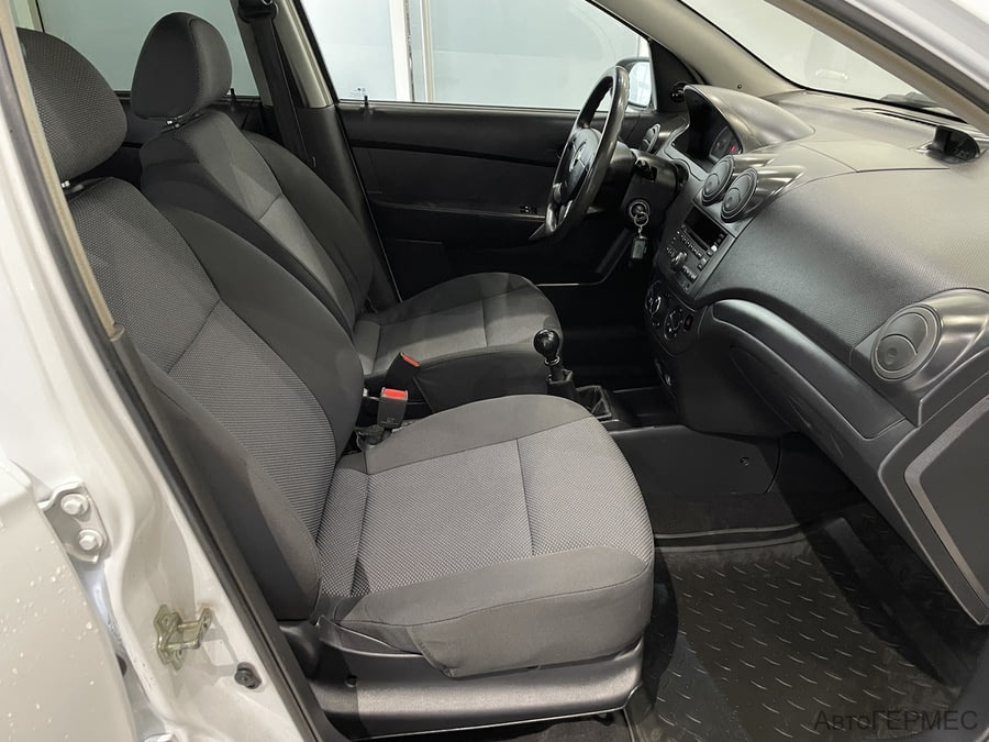 Фото Chevrolet Aveo I Рестайлинг с пробегом | №10 Фото Chevrolet Aveo I Рестайлинг с пробегом | №10