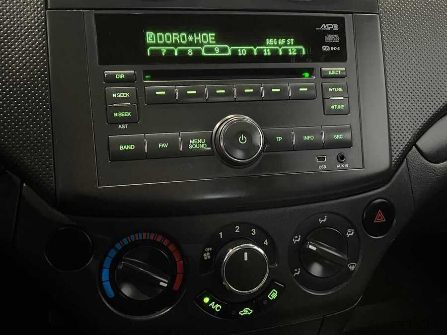 Фото Chevrolet Aveo I Рестайлинг с пробегом | №7 Фото Chevrolet Aveo I Рестайлинг с пробегом | №7