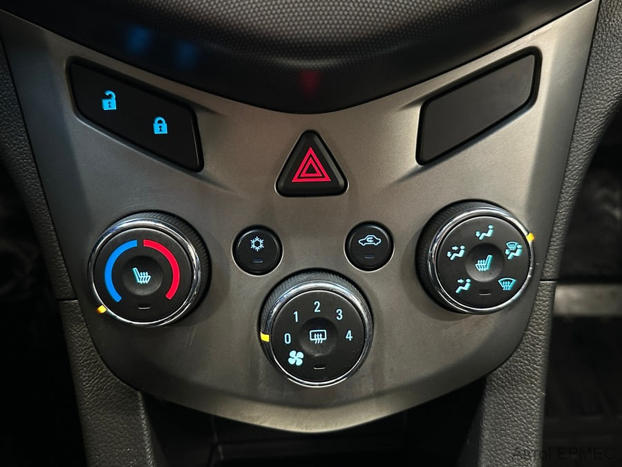 Фото Chevrolet Aveo II с пробегом | №7