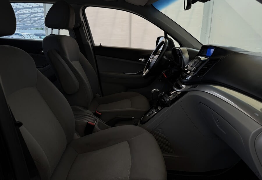 Фото Chevrolet Orlando I с пробегом | №11 Фото Chevrolet Orlando I с пробегом | №11