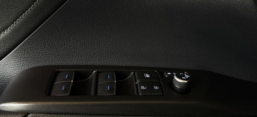 Фото TOYOTA Camry VIII (XV70) Рестайлинг с пробегом | №12 Фото TOYOTA Camry VIII (XV70) Рестайлинг с пробегом | №12