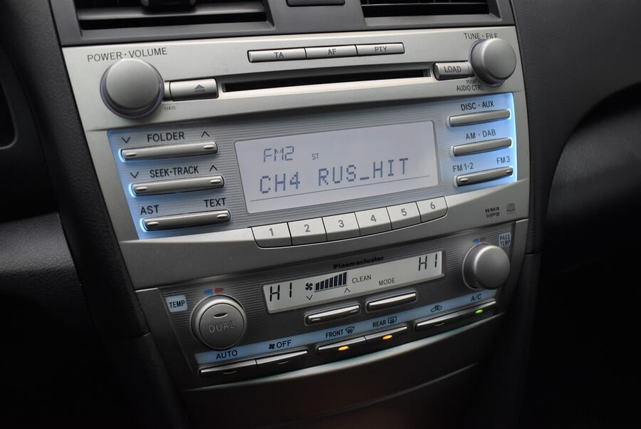 Фото TOYOTA Camry VI (XV40) Рестайлинг с пробегом | №7