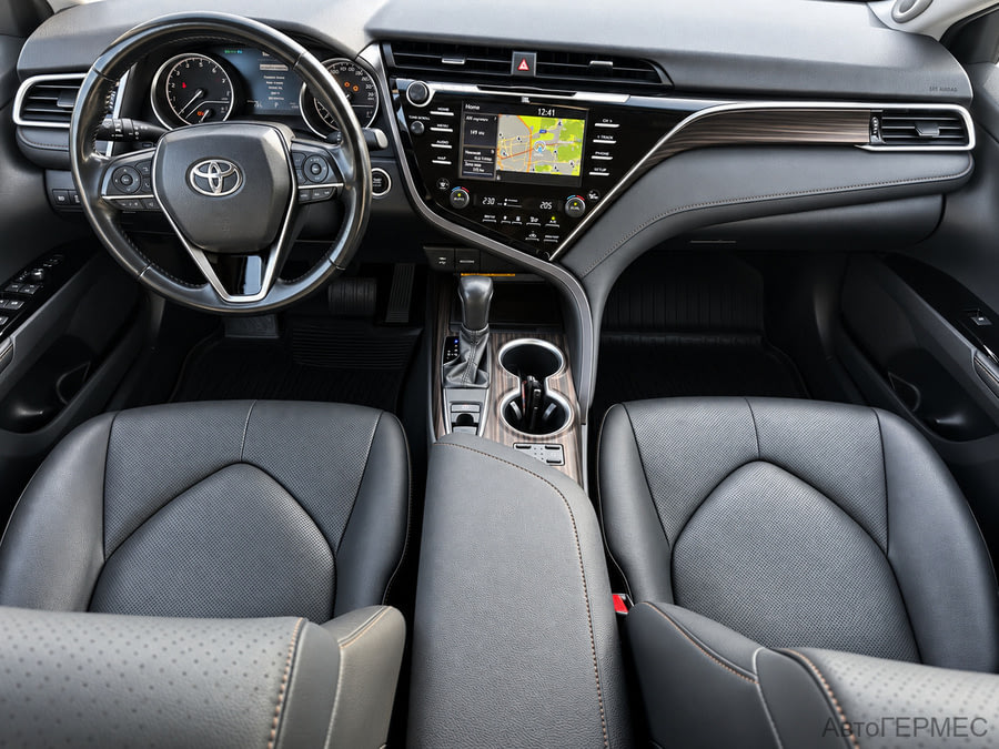 Фото TOYOTA Camry VIII (XV70) с пробегом | №5