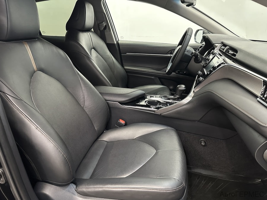 Фото TOYOTA Camry VIII (XV70) с пробегом | №14