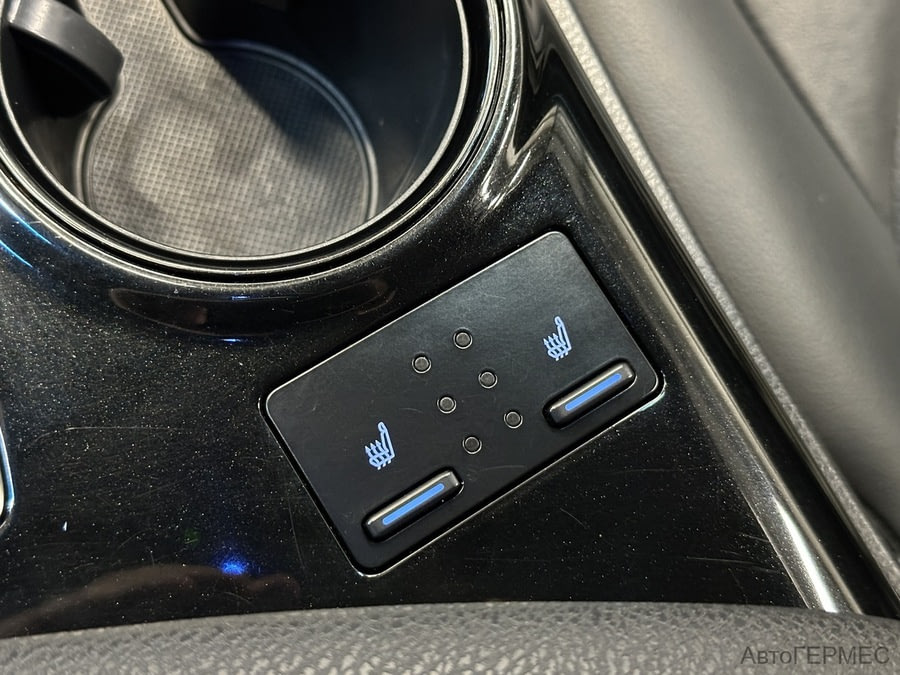 Фото TOYOTA Camry VIII (XV70) с пробегом | №9