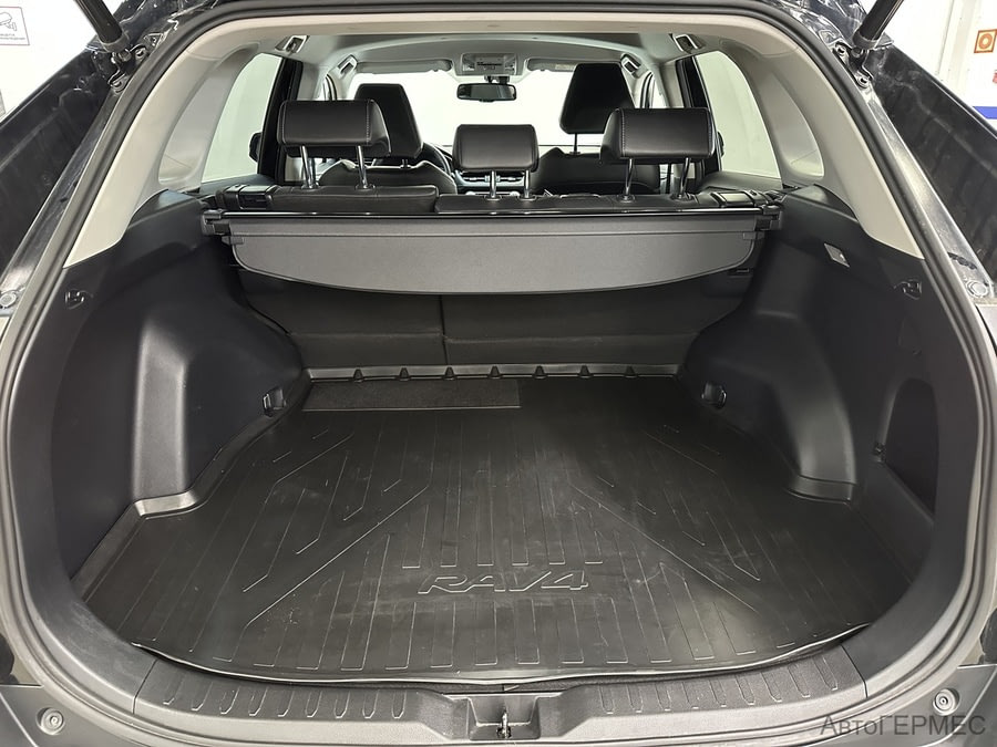 Фото TOYOTA RAV4 V (XA50) с пробегом | №20