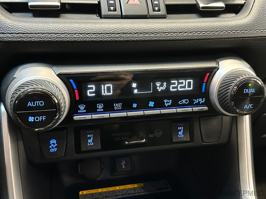 Фото TOYOTA RAV4 V (XA50) с пробегом | №7