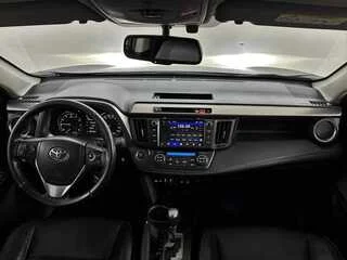 Фото TOYOTA RAV4 IV (XA40) Рестайлинг с пробегом