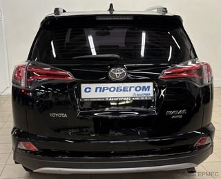 Фото TOYOTA RAV4 IV (XA40) Рестайлинг с пробегом