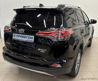 Фото TOYOTA RAV4 IV (XA40) Рестайлинг с пробегом