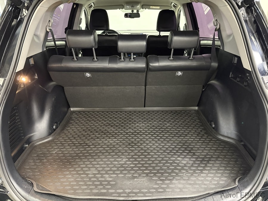 Фото TOYOTA RAV4 IV (XA40) Рестайлинг с пробегом | №14 Фото TOYOTA RAV4 IV (XA40) Рестайлинг с пробегом | №14