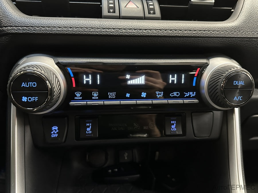 Фото TOYOTA RAV4 V (XA50) с пробегом | №7 Фото TOYOTA RAV4 V (XA50) с пробегом | №7