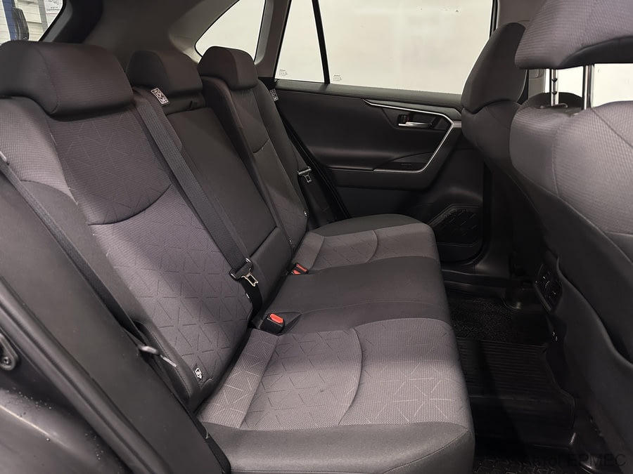 Фото TOYOTA RAV4 V (XA50) с пробегом | №15 Фото TOYOTA RAV4 V (XA50) с пробегом | №15