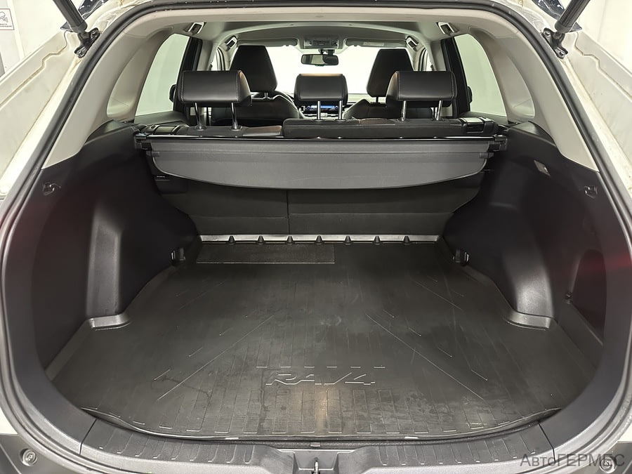 Фото TOYOTA RAV4 V (XA50) с пробегом | №16