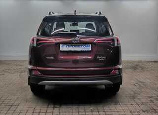 Фото TOYOTA RAV4 IV (XA40) Рестайлинг с пробегом