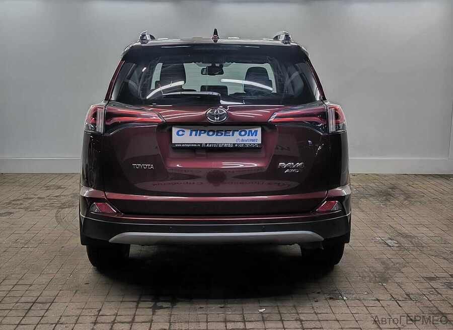 Фото TOYOTA RAV4 IV (XA40) Рестайлинг с пробегом | №3