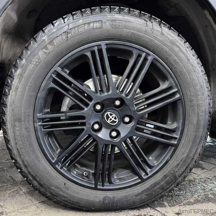 Фото TOYOTA RAV4 IV (XA40) Рестайлинг с пробегом | №17