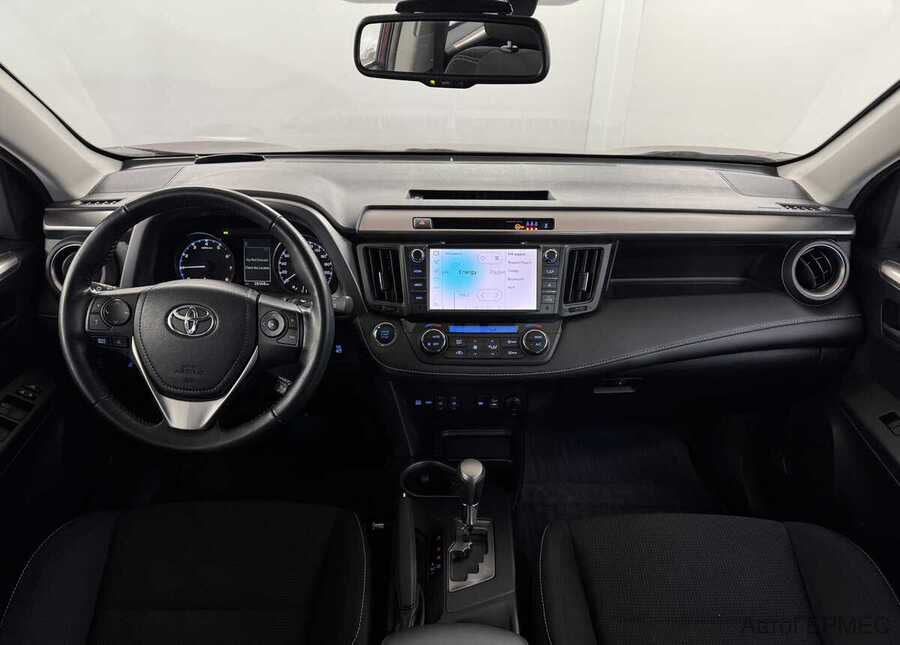 Фото TOYOTA RAV4 IV (XA40) Рестайлинг с пробегом | №5