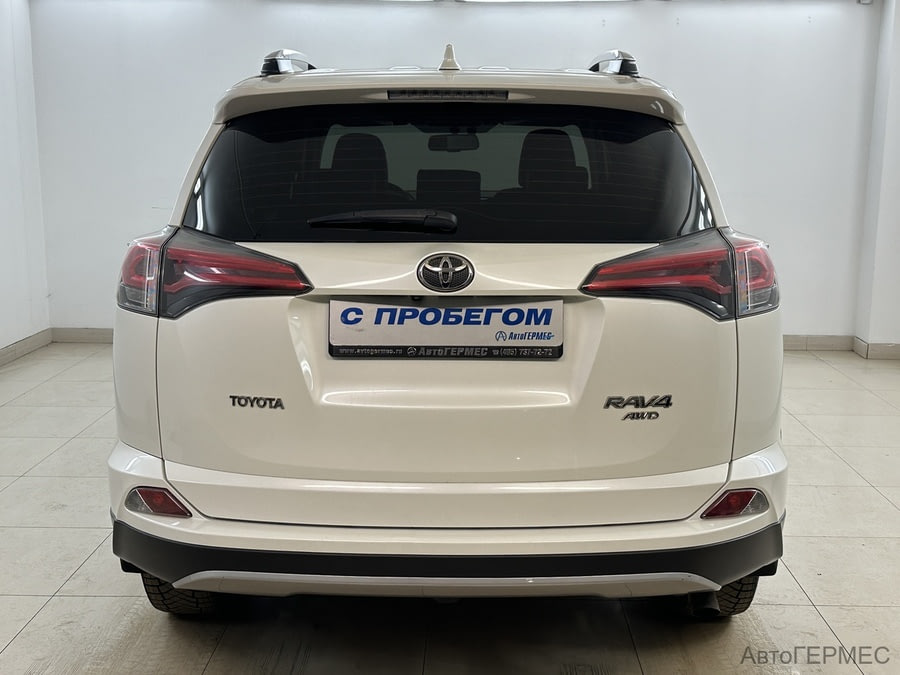 Фото TOYOTA RAV4 IV (XA40) Рестайлинг с пробегом | №3