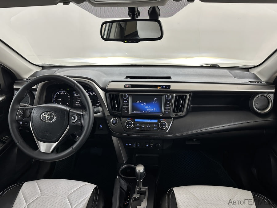 Фото TOYOTA RAV4 IV (XA40) Рестайлинг с пробегом | №5