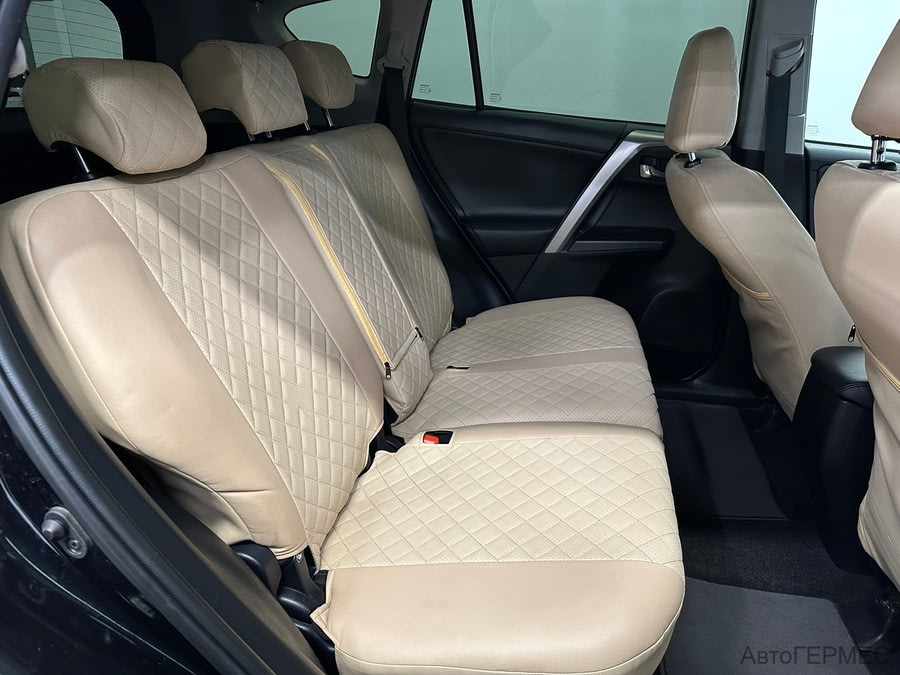 Фото TOYOTA RAV4 IV (XA40) Рестайлинг с пробегом | №14