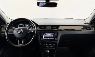 Фото SKODA Rapid I Рестайлинг с пробегом Фото SKODA Rapid I Рестайлинг с пробегом