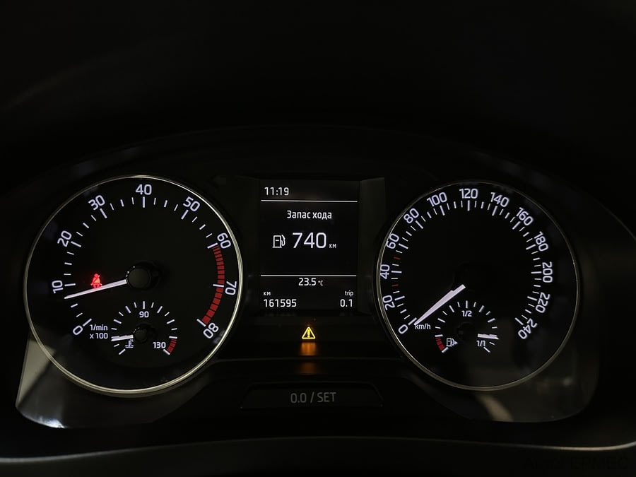 Фото SKODA Rapid I с пробегом | №6