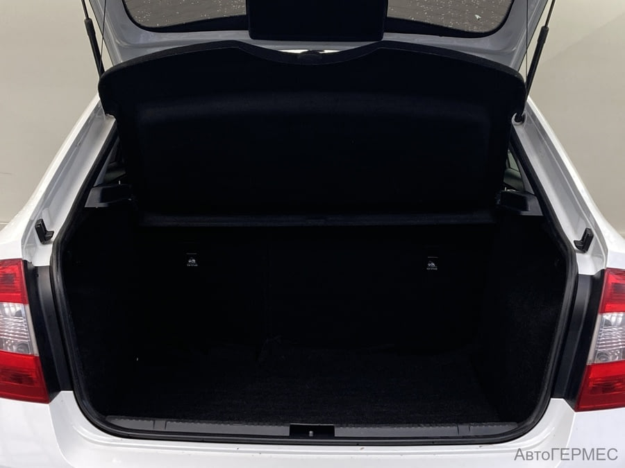 Фото SKODA Rapid I с пробегом | №13 Фото SKODA Rapid I с пробегом | №13