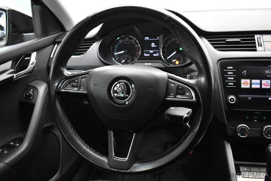 Фото SKODA Octavia III Рестайлинг с пробегом | №8