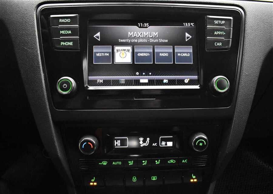 Фото SKODA Rapid I Рестайлинг с пробегом | №7