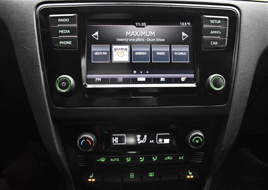 Фото SKODA Rapid I Рестайлинг с пробегом | №7