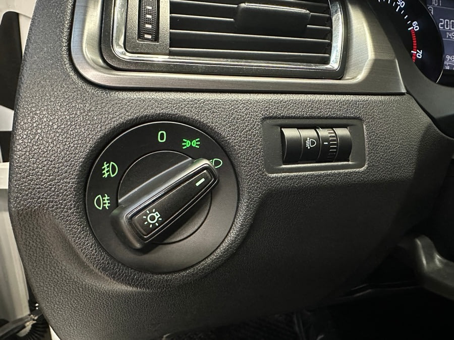 Фото SKODA Rapid I с пробегом | №9 Фото SKODA Rapid I с пробегом | №9