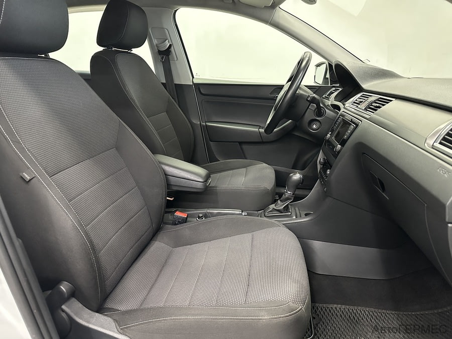 Фото SKODA Rapid I с пробегом | №11 Фото SKODA Rapid I с пробегом | №11