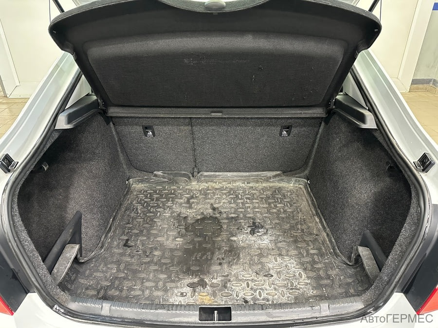 Фото SKODA Rapid I с пробегом | №13 Фото SKODA Rapid I с пробегом | №13