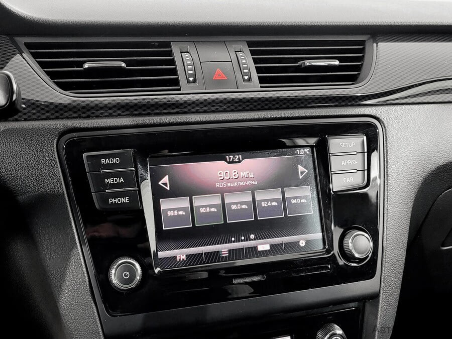 Фото SKODA Rapid I Рестайлинг с пробегом | №7 Фото SKODA Rapid I Рестайлинг с пробегом | №7