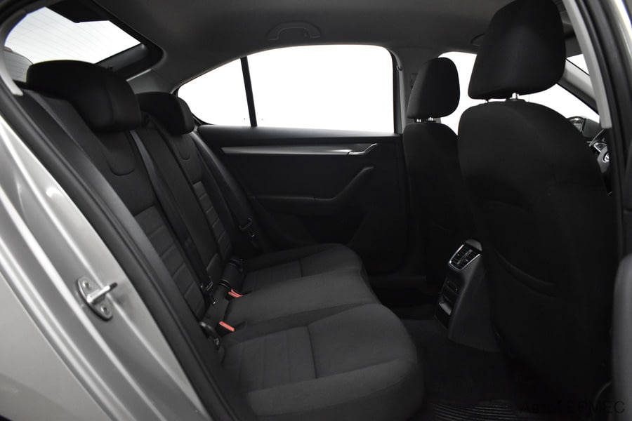 Фото SKODA Octavia III с пробегом | №13