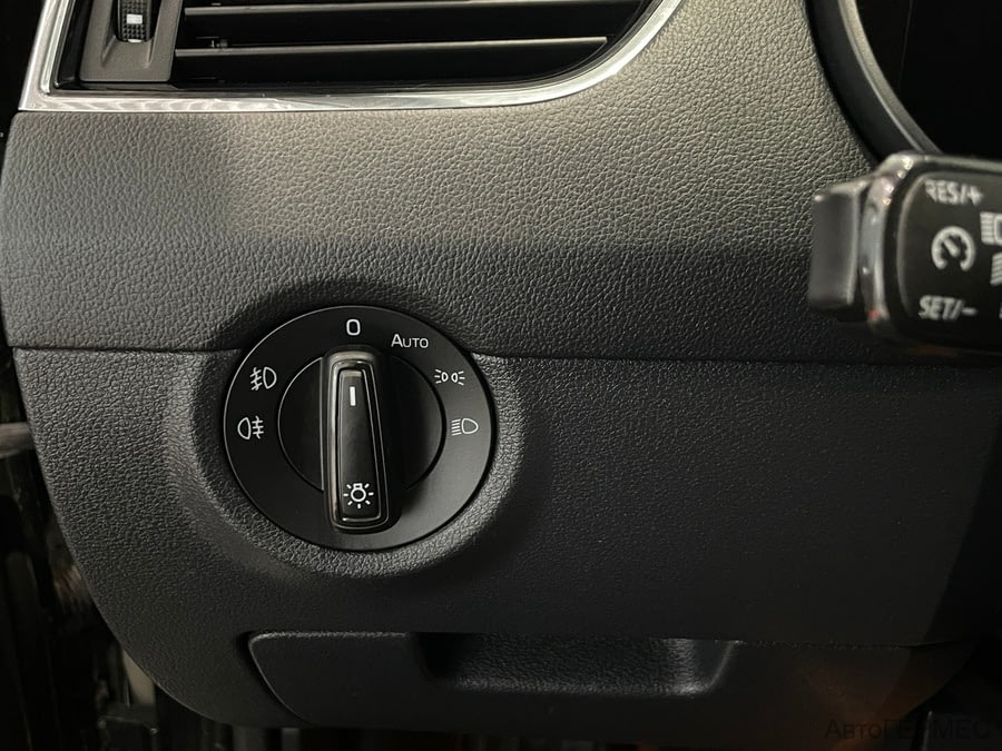 Фото SKODA Octavia III Рестайлинг с пробегом | №10 Фото SKODA Octavia III Рестайлинг с пробегом | №10