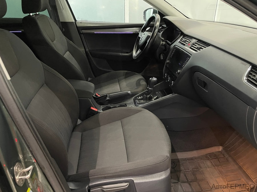 Фото SKODA Octavia III Рестайлинг с пробегом | №11 Фото SKODA Octavia III Рестайлинг с пробегом | №11