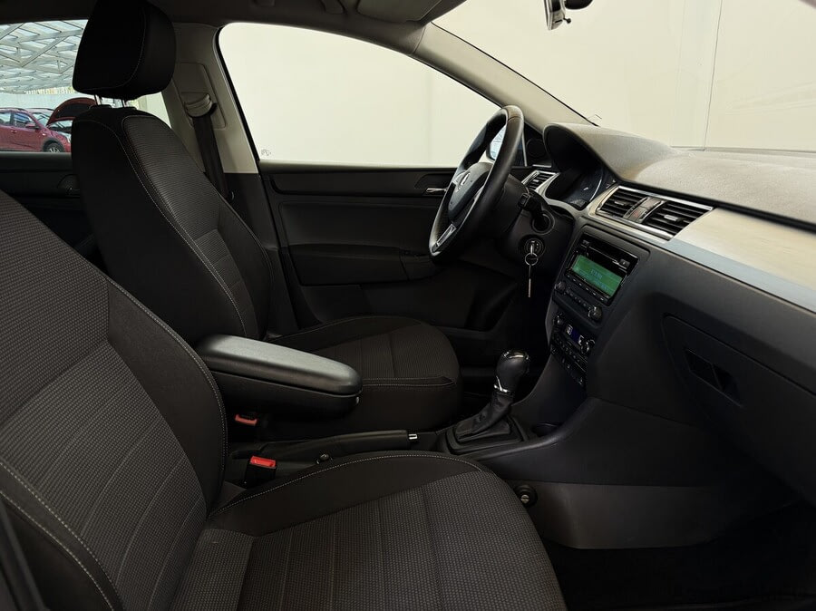 Фото SKODA Rapid I с пробегом | №10