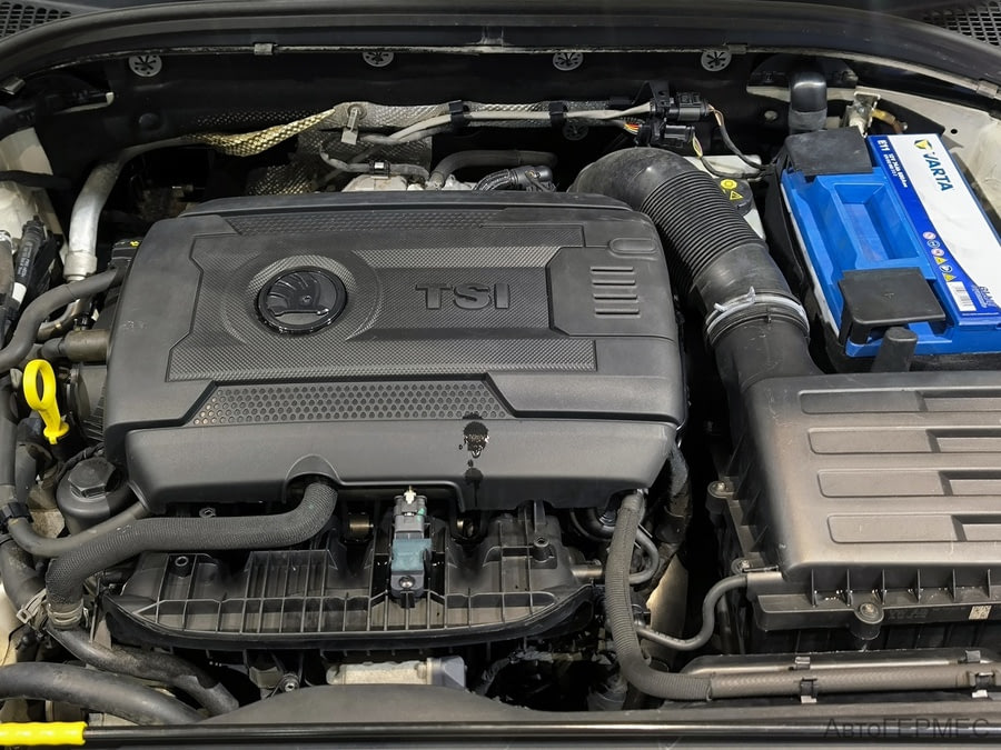 Фото SKODA Octavia III Рестайлинг с пробегом | №15 Фото SKODA Octavia III Рестайлинг с пробегом | №15