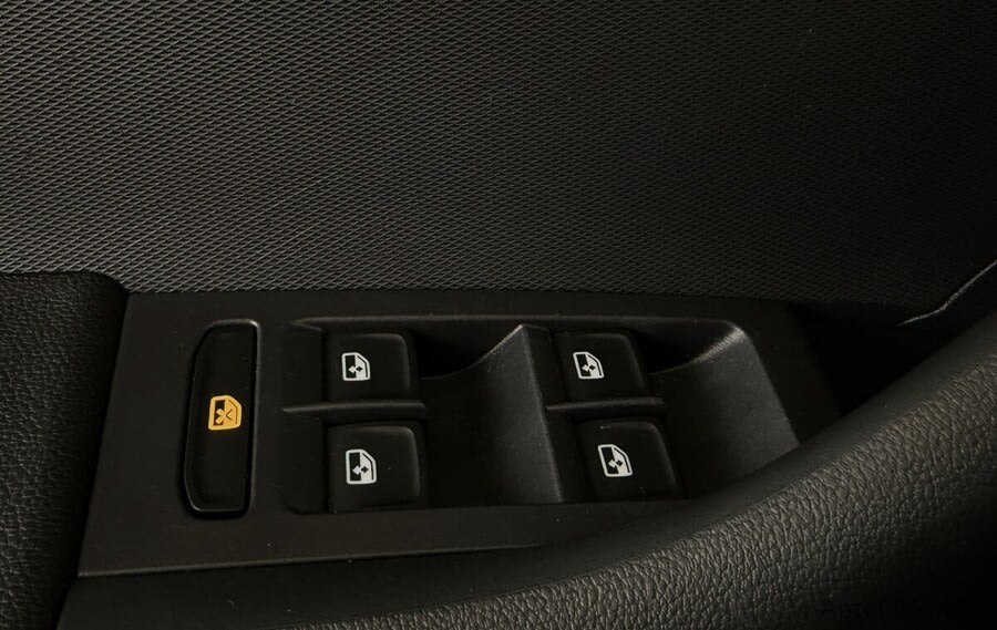 Фото SKODA Rapid I Рестайлинг с пробегом | №9