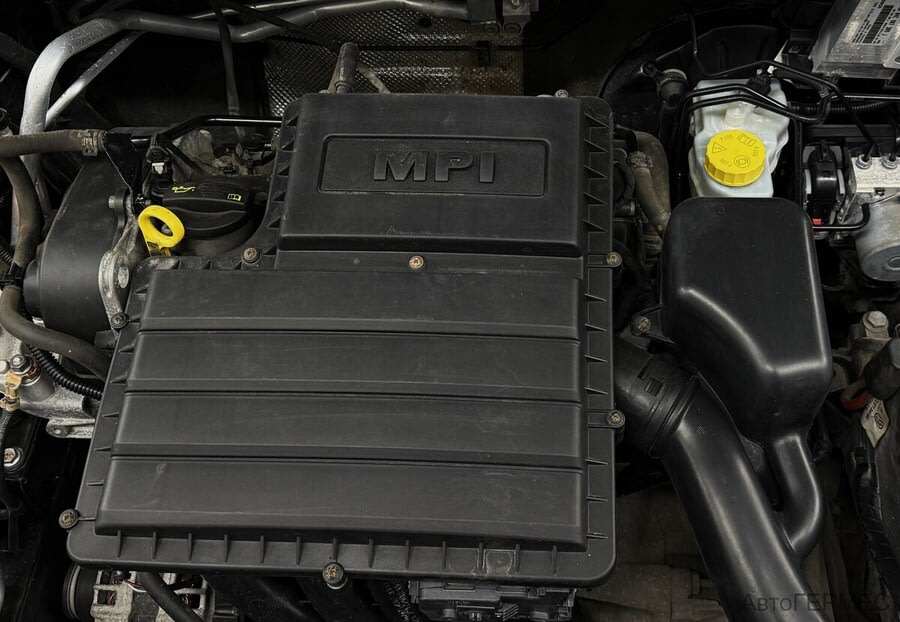 Фото SKODA Rapid I Рестайлинг с пробегом | №13