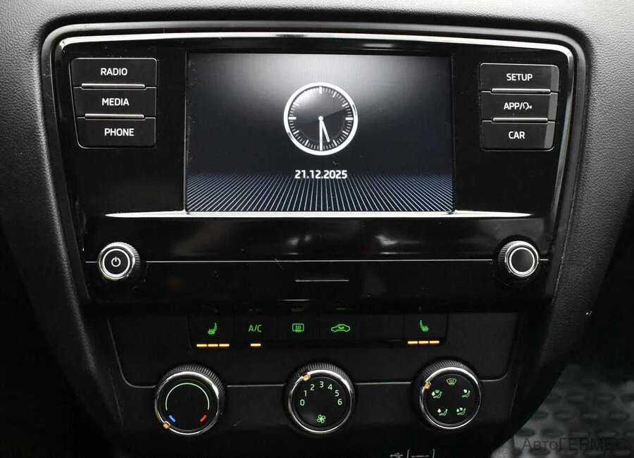 Фото SKODA Octavia III Рестайлинг с пробегом | №7