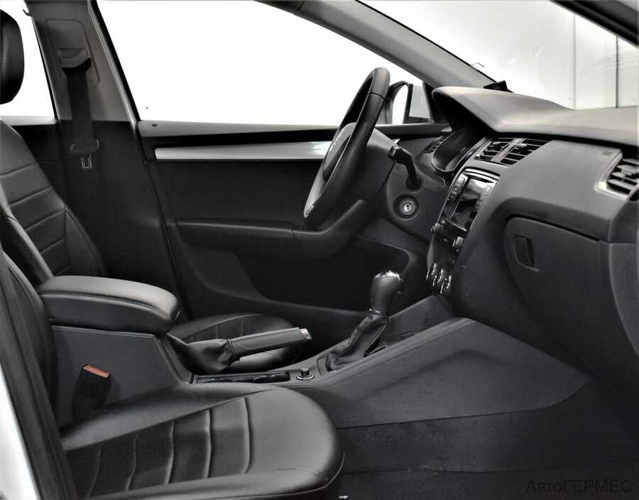 Фото SKODA Octavia III Рестайлинг с пробегом | №10